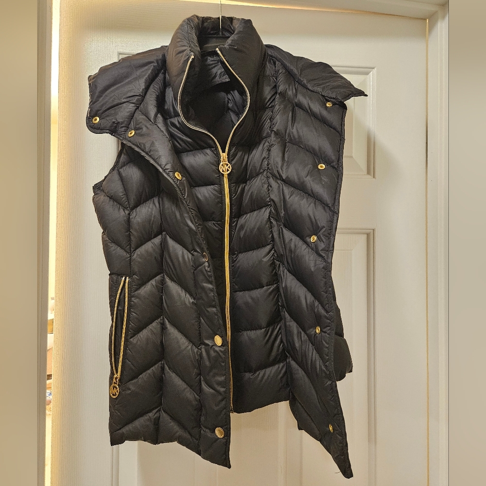 Michael Kors Puffer Vest with hood